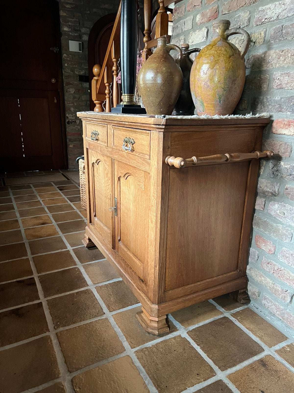 Antieke eiken commode met eiken blad., Ophalen