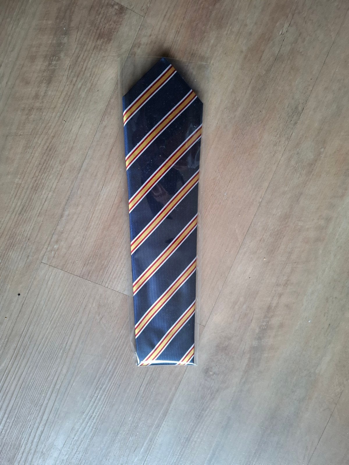 Nieuwe 100% zijden stropdas MNF Bank, Blauw, Nieuw, Ophalen of Verzenden, Met patroon