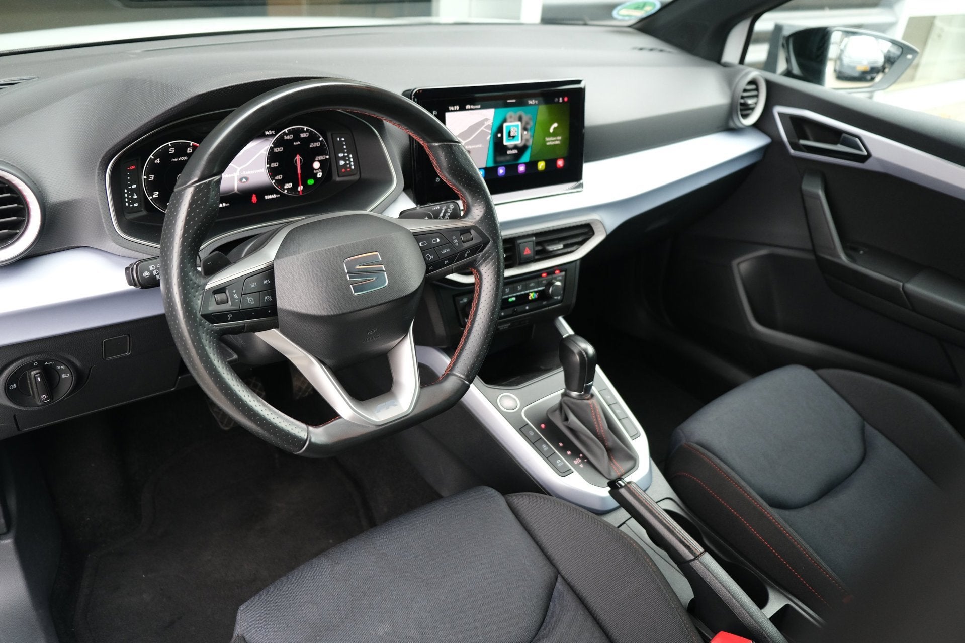 Seat Arona 1.0 TSI FR 110PK DSG Facelift Led Navi Cam Virtua, Auto's, Dealer onderhouden, Stof, Gebruikt, Arona