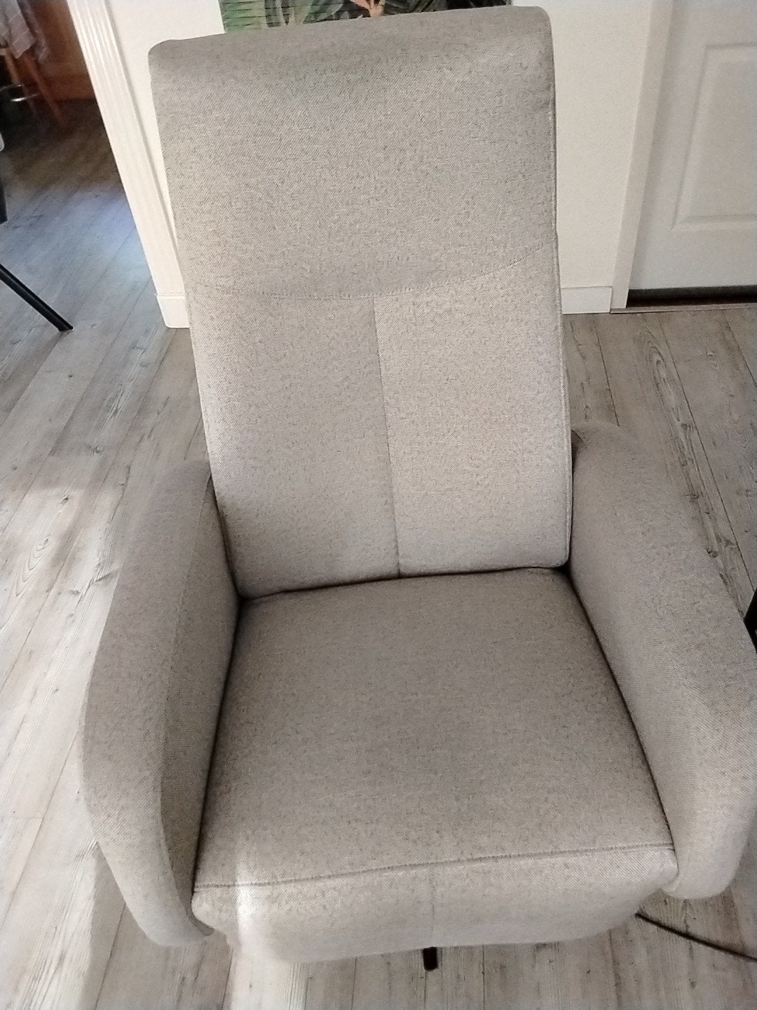 Elektrisch Bedienbare Relaxfauteuil - Beige/Bruin Gemêleerd, Ophalen, Gebruikt, Stof