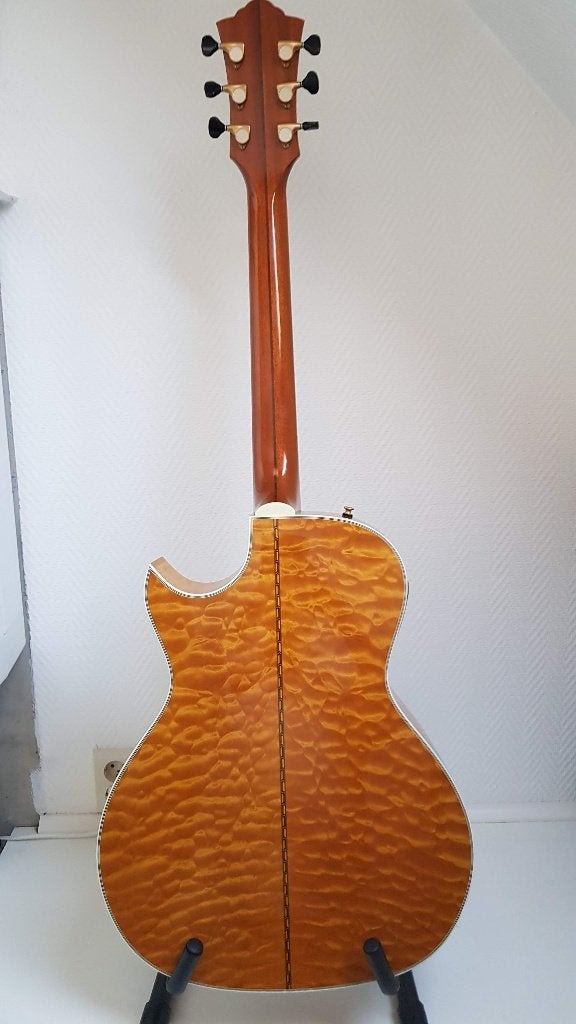 Foto 6 van Guild Doyle Dykes Signature gitaar
