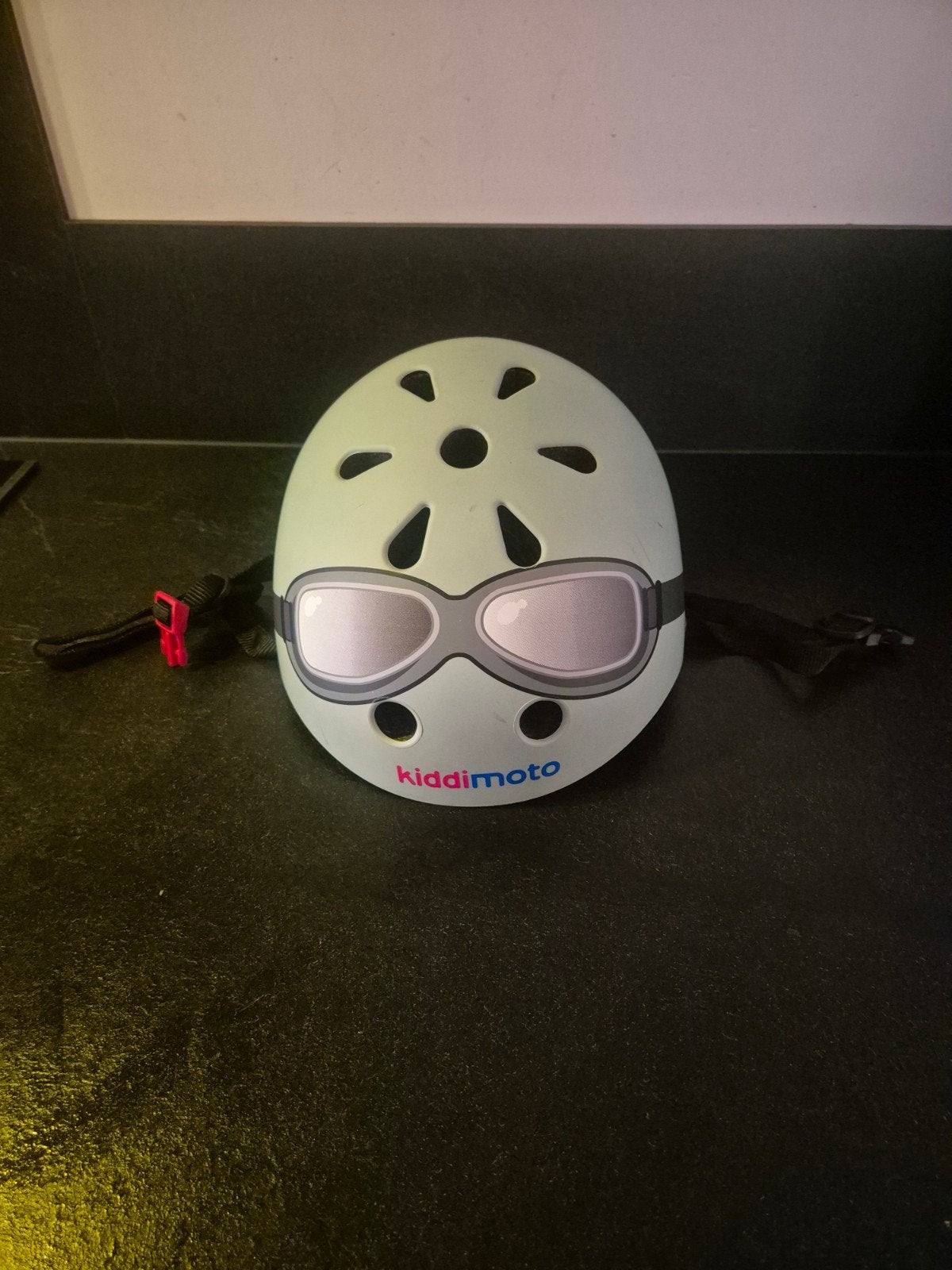 Kiddimoto Fietshelm voor Kinderen - Lichtgroen met Brilprint, Kiddimoto, Gebruikt, Jongen of Meisje, Overige maten