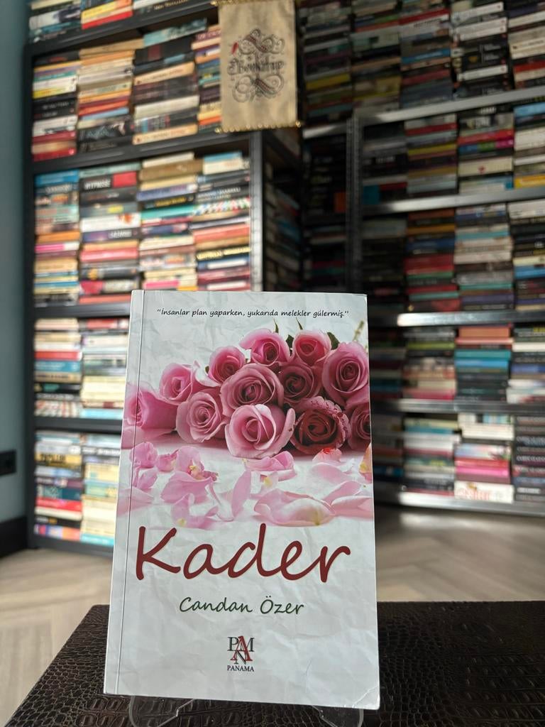 Kader - Candan Özer (Turks boek), Ophalen of Verzenden, Zo goed als nieuw, Wereld overig