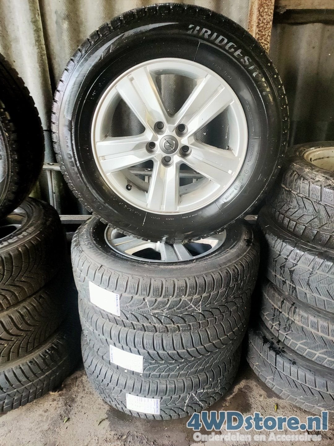 Opel Mokka Winterbanden Bridgestone M+S, Auto-onderdelen, Banden en Velgen, Banden en Velgen, Winterbanden, 16 inch, 215 mm, Personenwagen