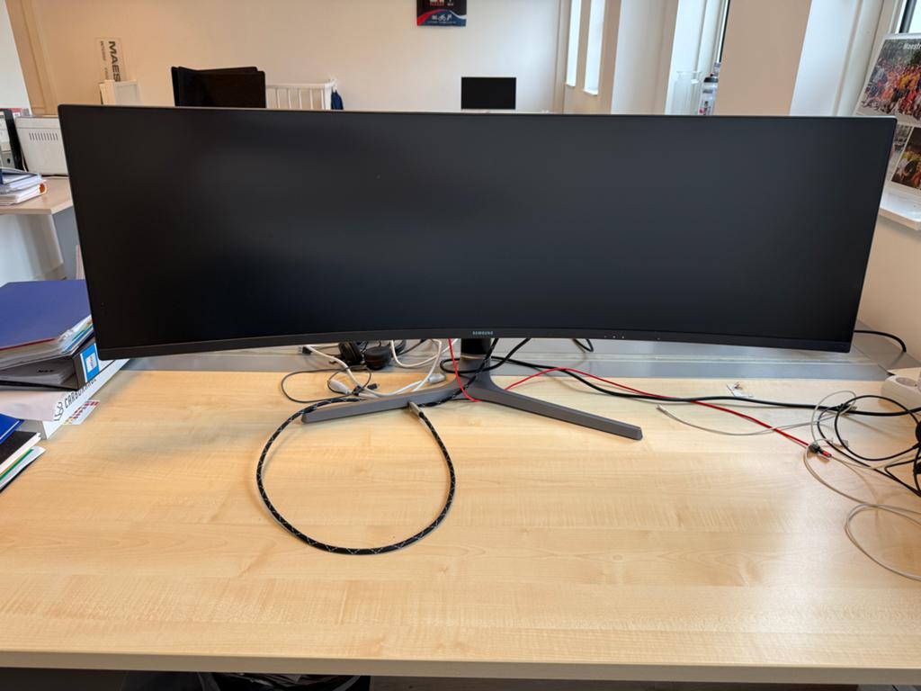 Samsung curved scherm C49RG90SSU, Ophalen