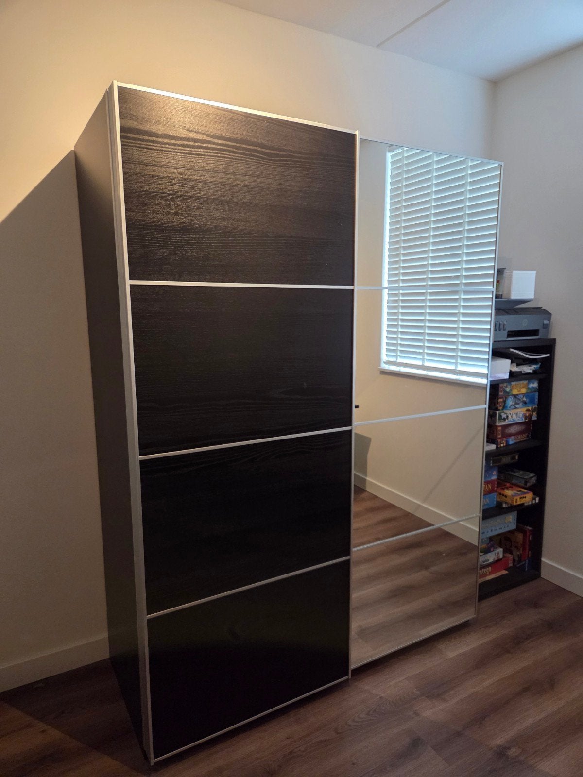 IKEA PAX Kast - Gebruikt met schuifdeuren en spiegel, Huis en Inrichting, Ophalen, Met deur(en), Gebruikt, 100 tot 150 cm