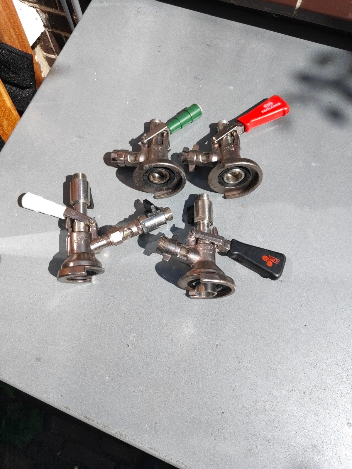 4x Gebruikte fustkoppelingen voor bierfusten, Ophalen of Verzenden