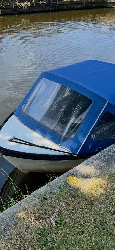 Mooi plezierbootje, Watersport en Boten, Ophalen, Zo goed als nieuw, Motor en Techniek, Motorboot
