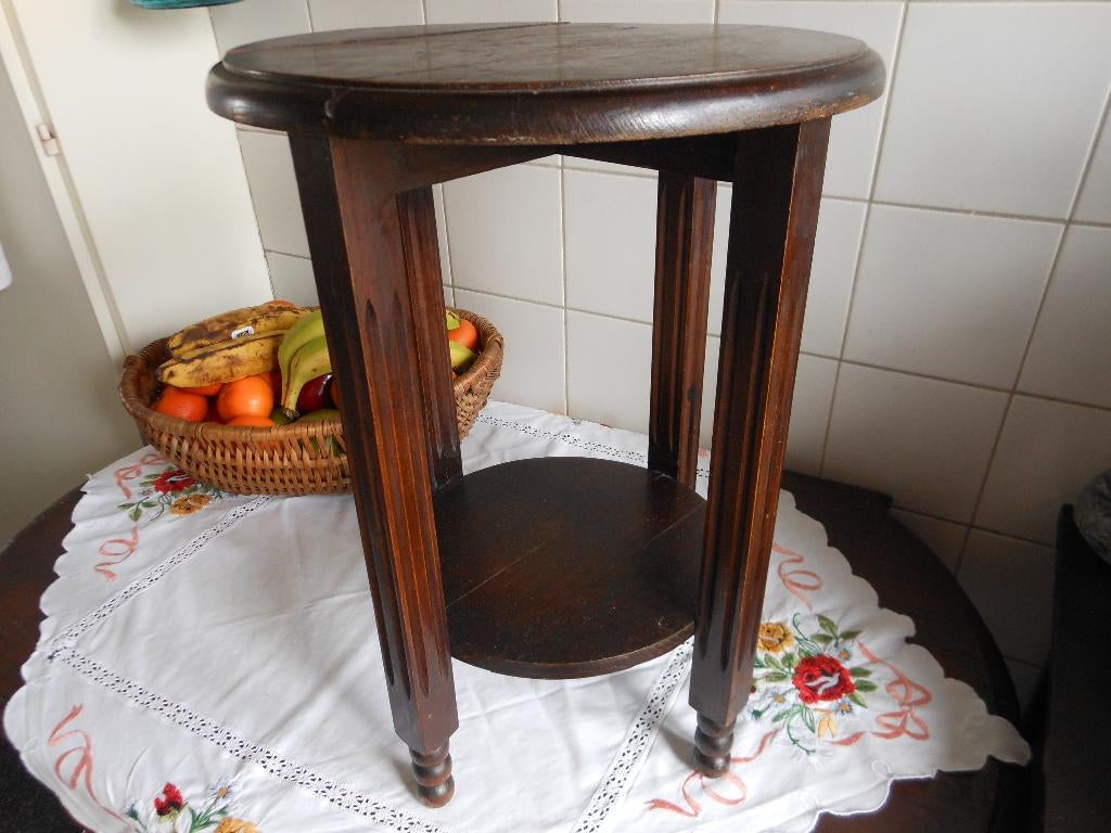 oud klein tafeltje, Ophalen