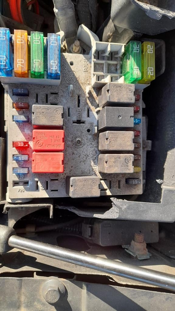 Zekeringkast / Relais Zekeringen / Fiat Stilo Abarth 2.4, Ophalen of Verzenden, Gebruikt, Overige automerken