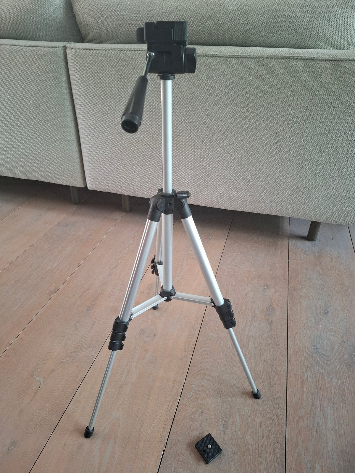 Luxon Statief voor Foto- en Videocamera met Draagtas, Ophalen of Verzenden, Zo goed als nieuw, Minder dan 150 cm, Driepoot
