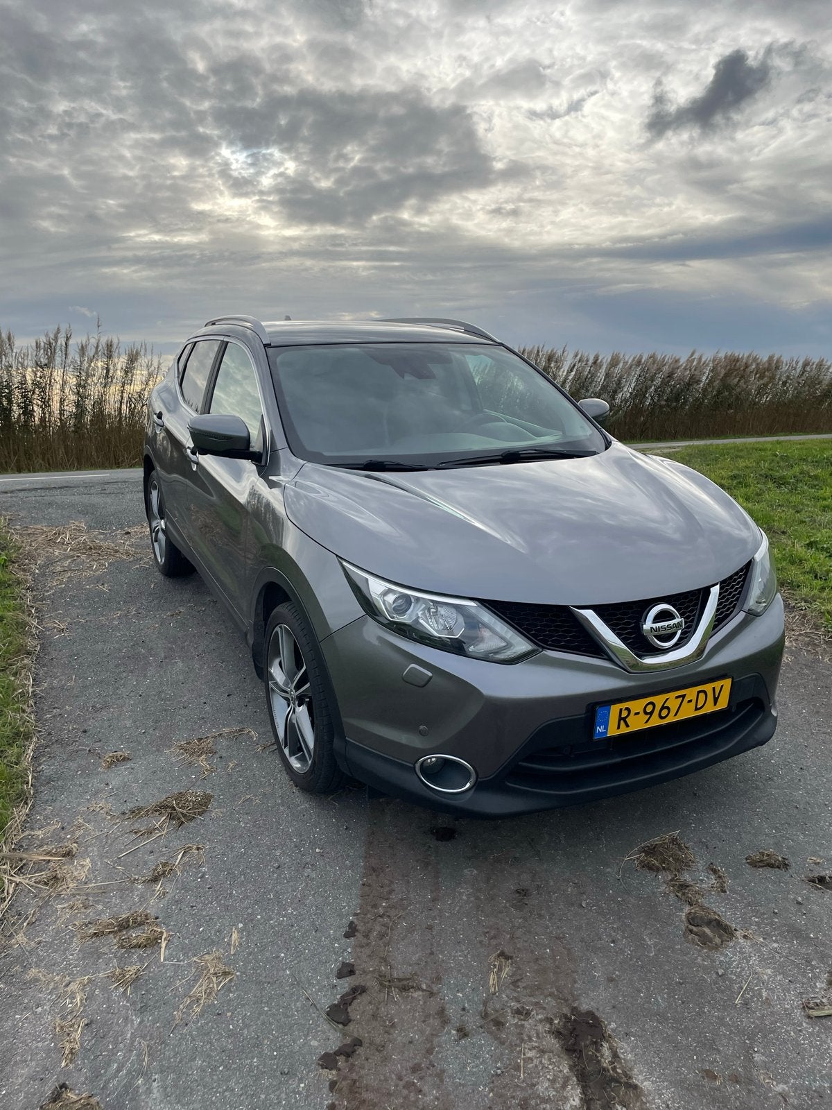 Nissan Qashqai 1.2 Dig-t 85KW 2WD 2015 Grijs, Voorwielaandrijving, 4 cilinders, 1200 kg, Handgeschakeld