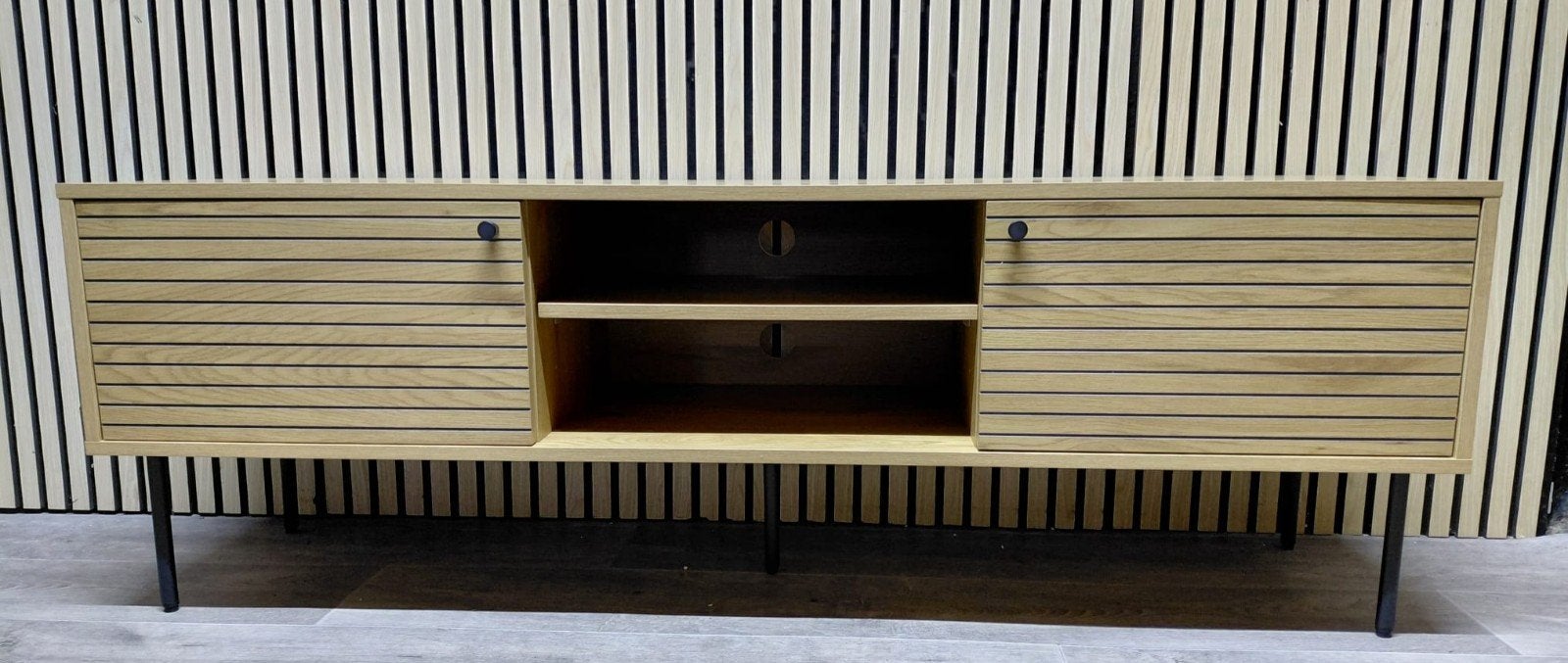 Nieuwe TV- Meubel - 150x40x50, Overige materialen, 100 tot 150 cm, Nieuw, Someren