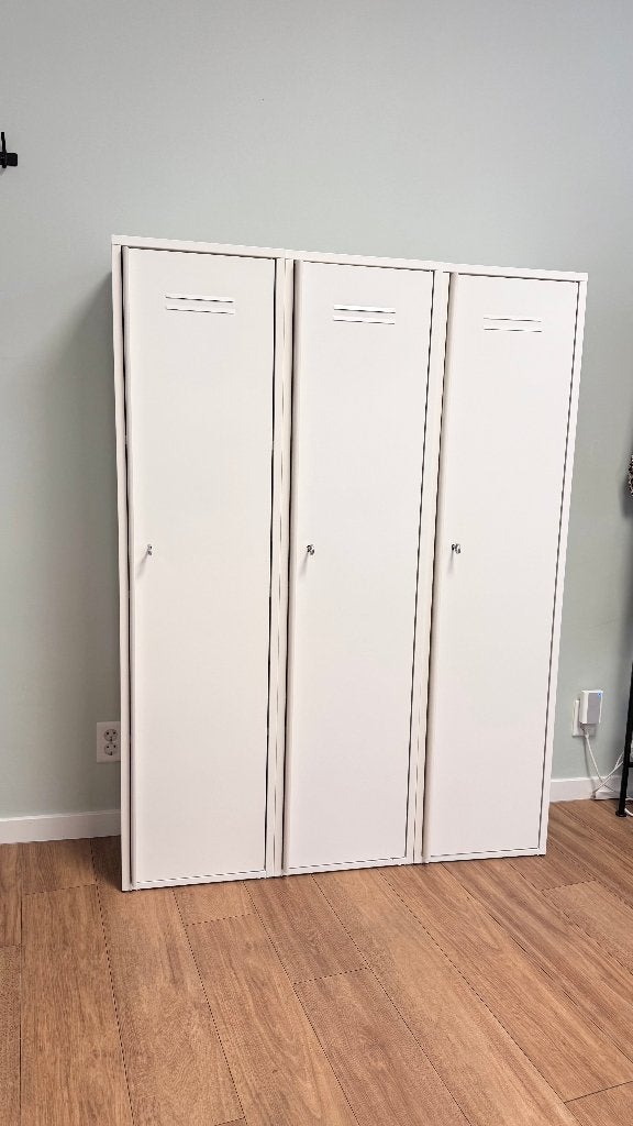 3x IKEA Ivar stalen kast met deur wit 160x40x30cm, Huis en Inrichting, Ophalen, Zo goed als nieuw