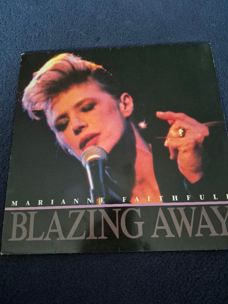 Marianne Faithfull - Blazing Away (1990) EX/EX, Ophalen, LP