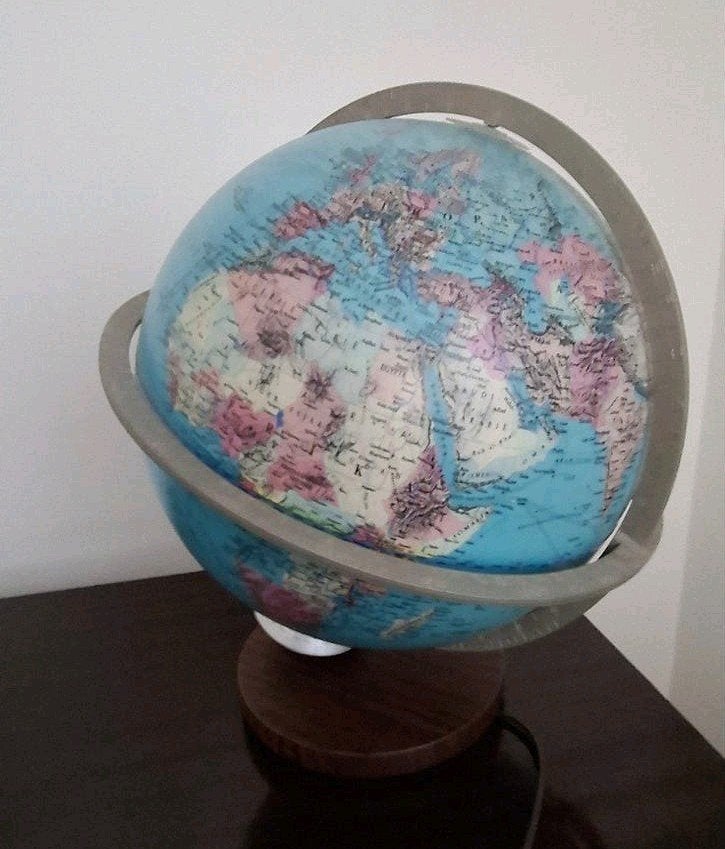 Vintage verlichte globe/wereldbol in zeer nette staat, Ophalen of Verzenden, Gebruikt, Antieke wereldbol