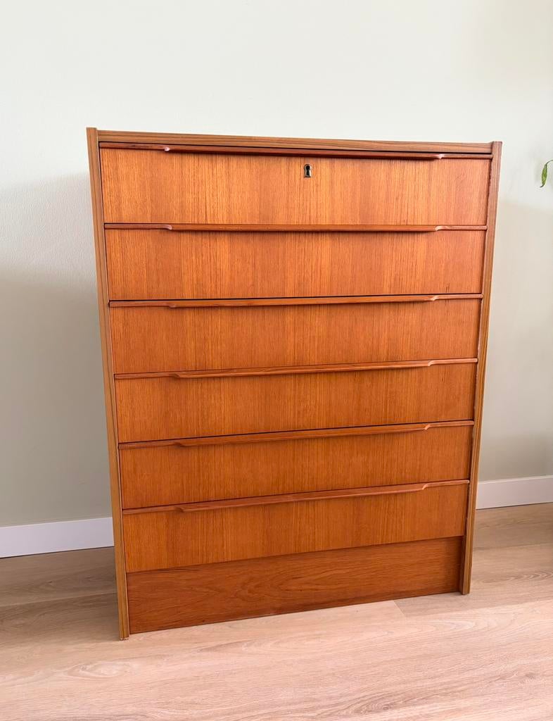 Vintage Deens teakfineer ladekast, .., 5 laden of meer, Vintage Deens midcentury Danish, Teakhout