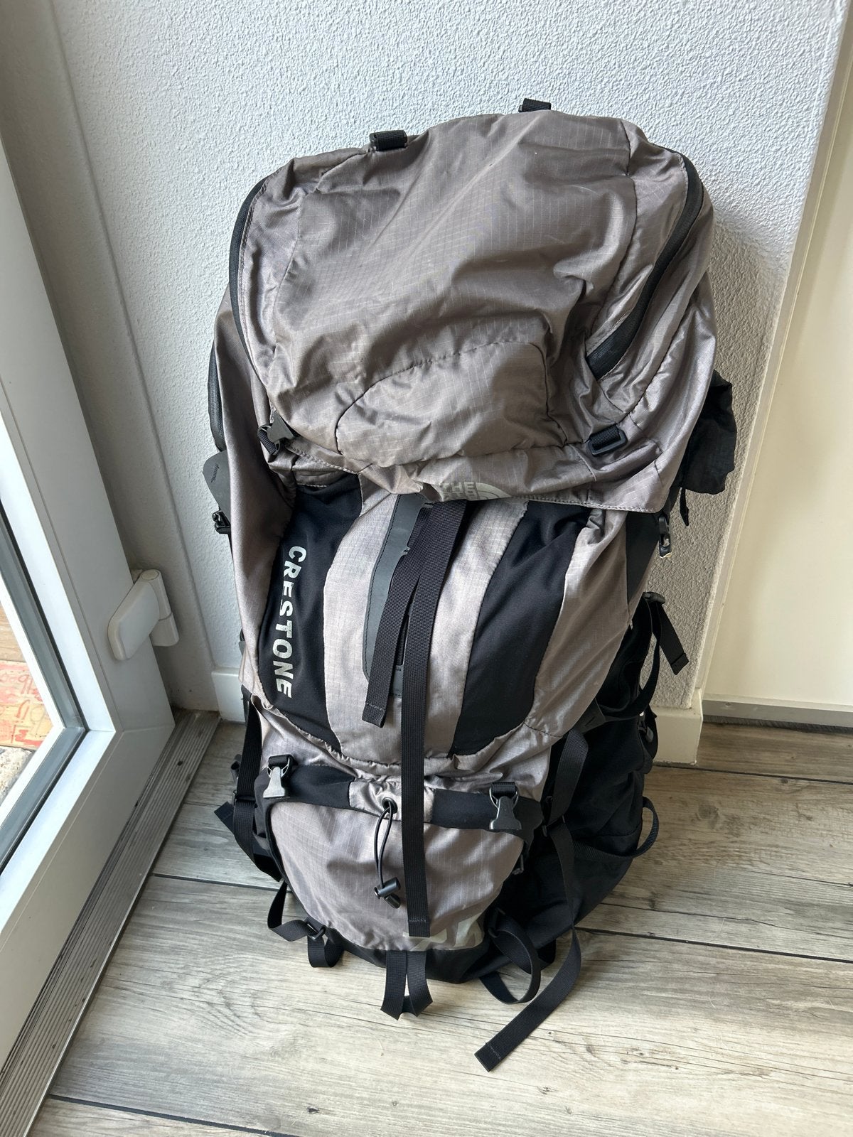 Grote Trekking Rugzak met Regenhoes - The North Face, Overige merken, 40 cm of meer, Gebruikt, Ophalen of Verzenden