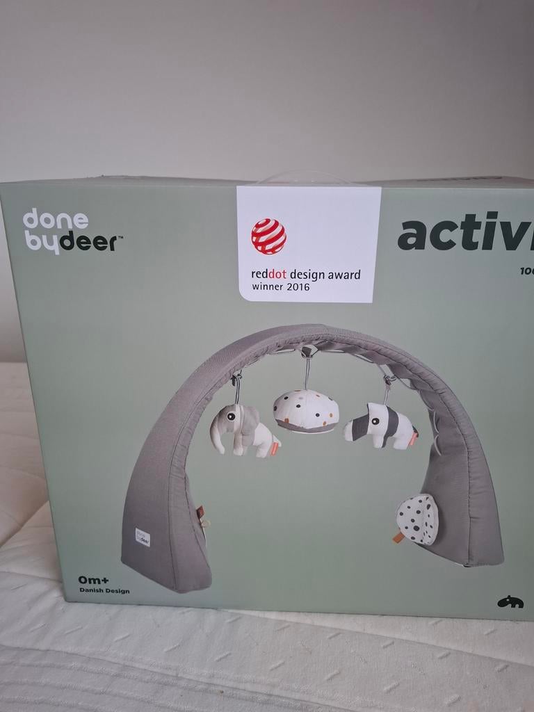 Activity boog Done by Deer, Kinderen en Baby's, Speelgoed | Babyspeelgoed, Ophalen, Gebruikt, Babygym, Met geluid