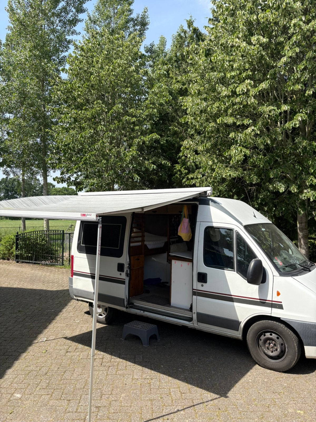 Caravans And Camping TE
