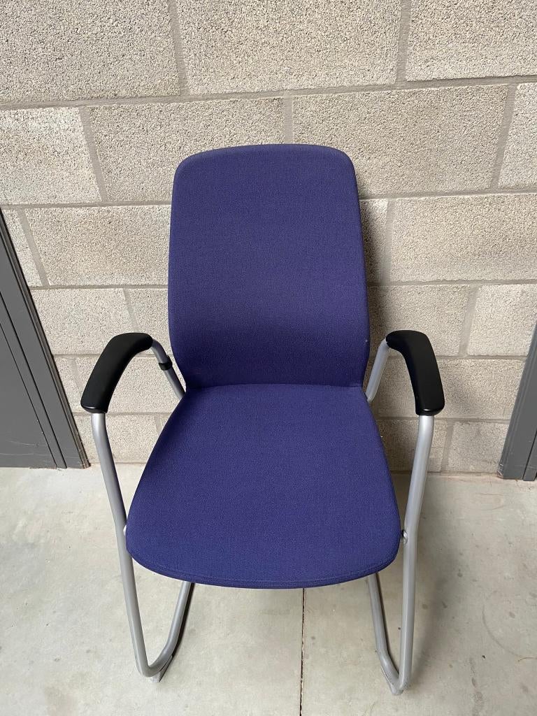 Vergaderstoel(en) Kinnarps, Huis en Inrichting, Bureaustoelen, Zo goed als nieuw, Bureaustoel, Blauw, Ergonomisch, Ophalen