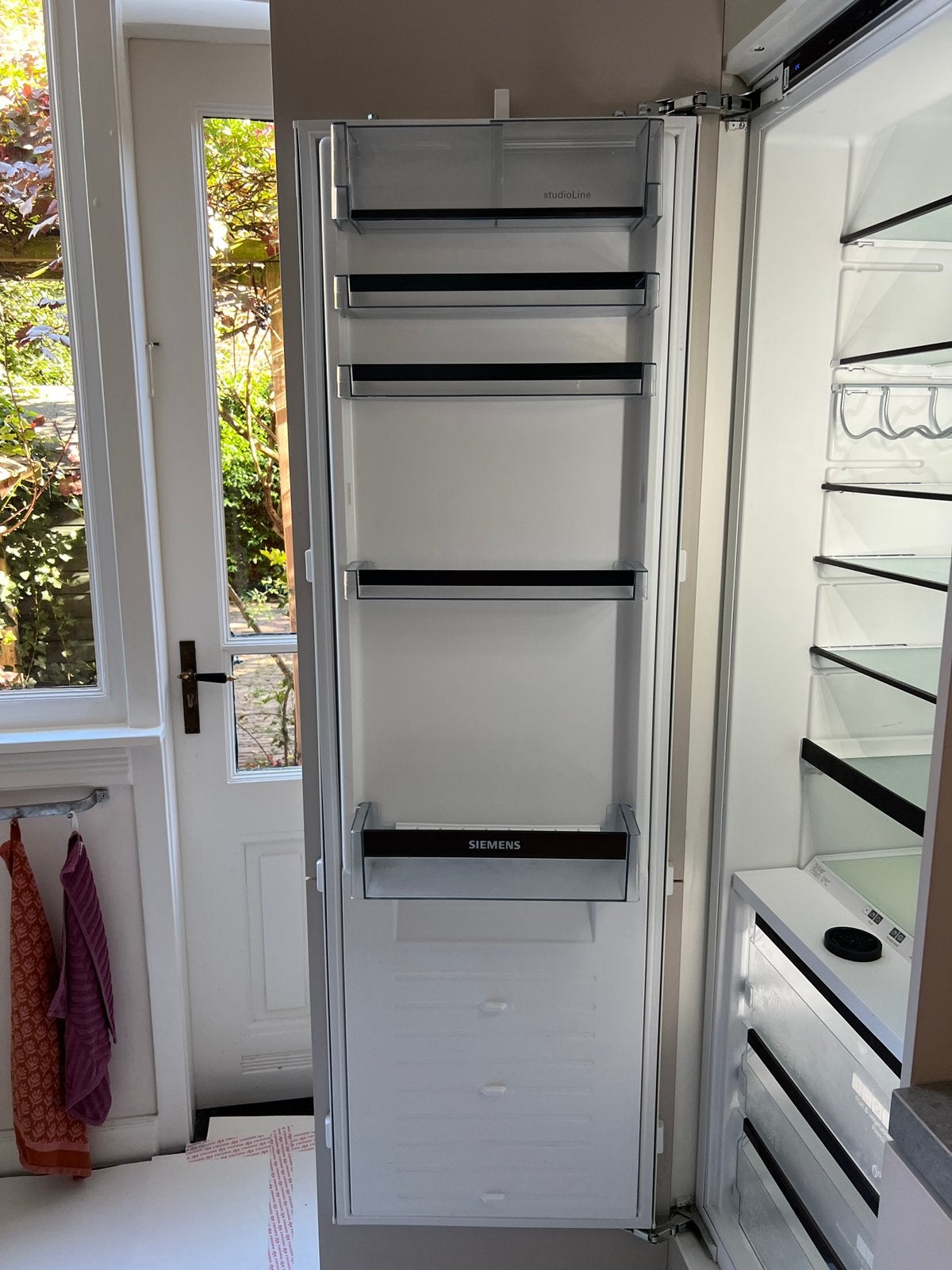 Foto 4 van Siemens iQ700 studioLine inbouwkoelkast 178 cm | 289L | 2023