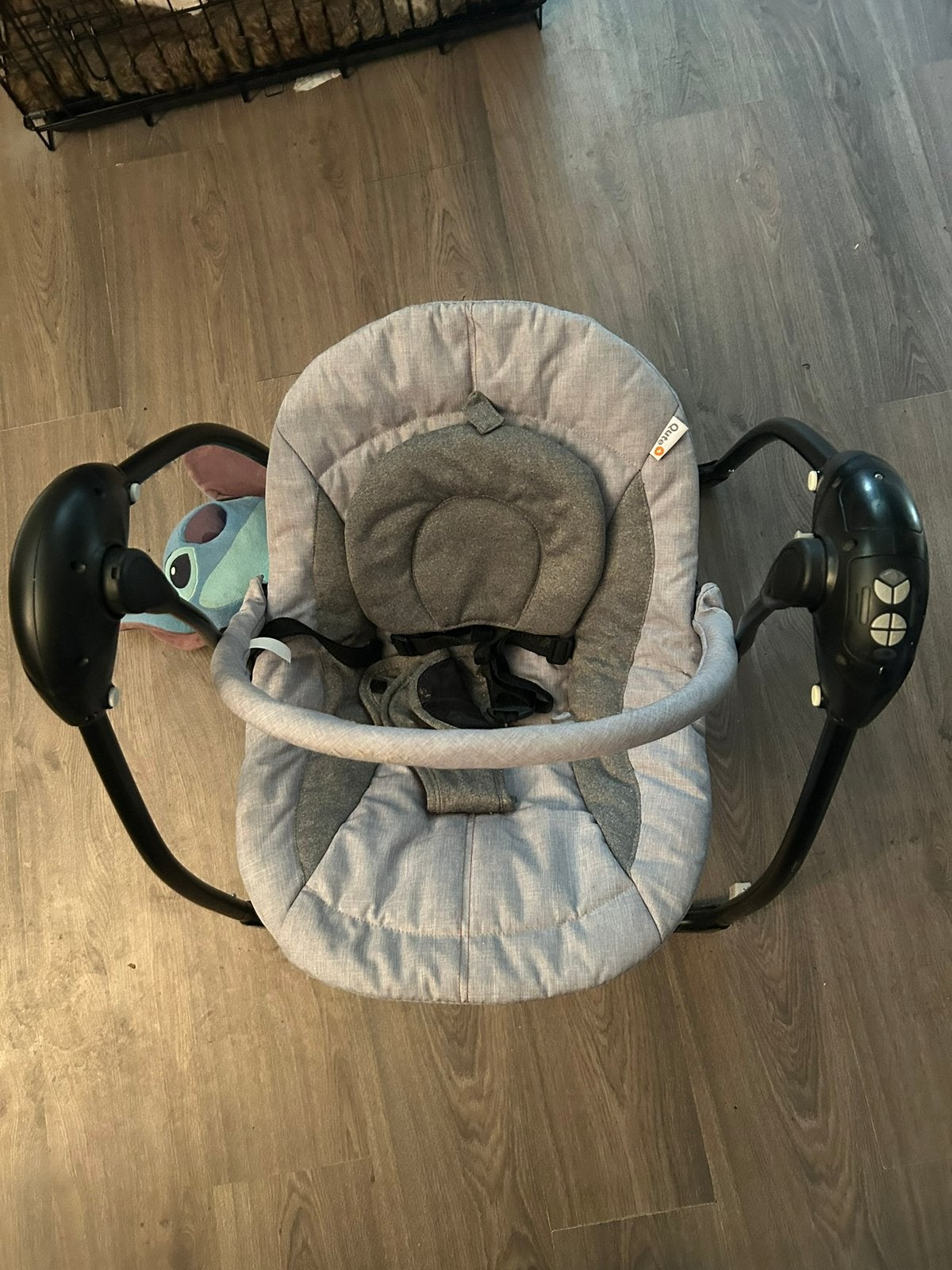 Schommelstoel met muziekjes, Kinderen en Baby's, Ophalen of Verzenden, Zo goed als nieuw