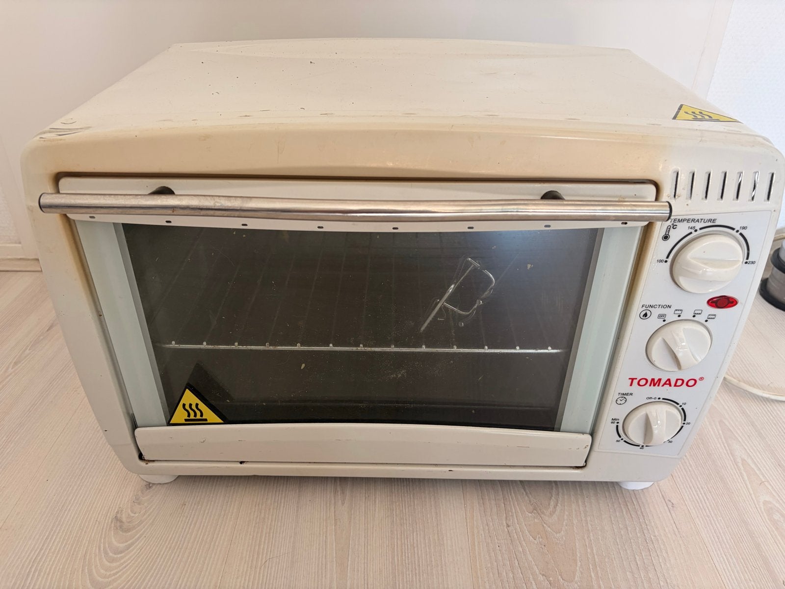 Tomado Campingoven - Compact en Werkt Perfect, Witgoed en Apparatuur, Ovens, Ophalen, Minder dan 45 cm, Vrijstaand, Gebruikt