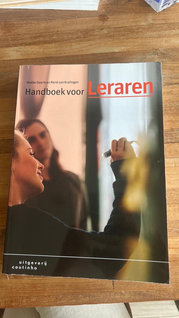 Walter Geerts - Handboek voor leraren, Walter Geerts; René van Kralingen, Sociale wetenschap, Ophalen of Verzenden, Zo goed als nieuw