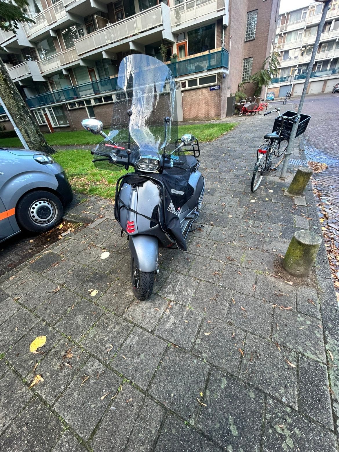 Vespa Sprint S 2021- Net onderhouden, Ophalen, Maximaal 45 km/u, Vespa S, Zo goed als nieuw