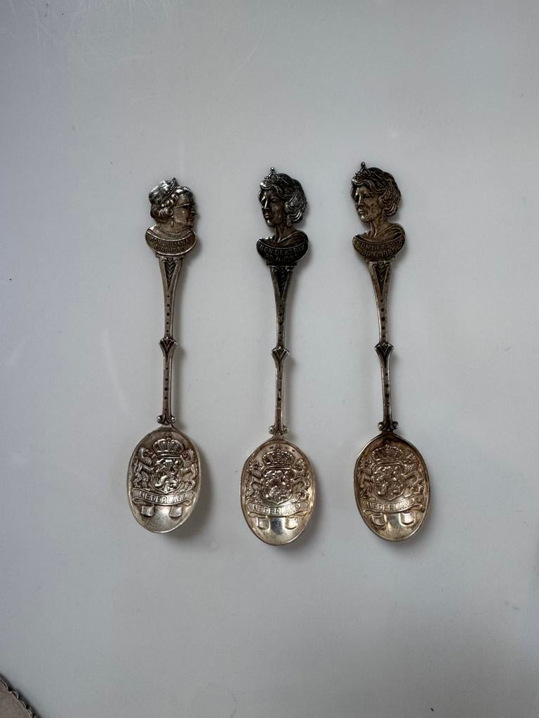 3 verzilverde theelepeltjes Koningshuis, Ophalen of Verzenden