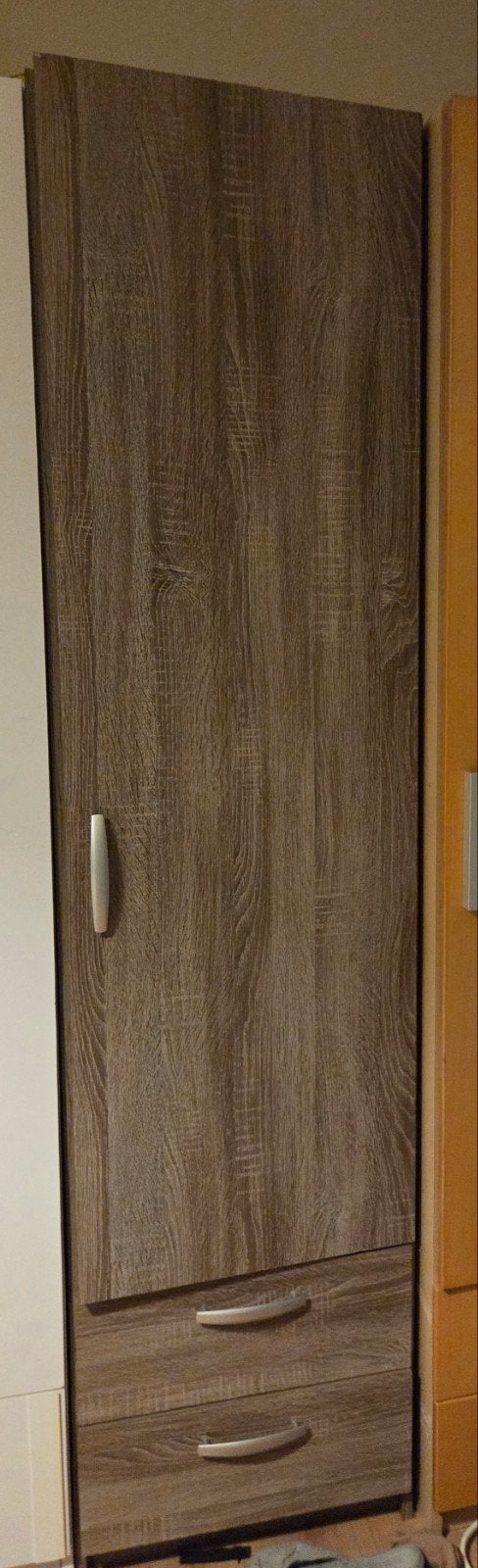 Tall Storage Cabinet / Wardrobe, Ophalen, 25 tot 50 cm, Minder dan 100 cm