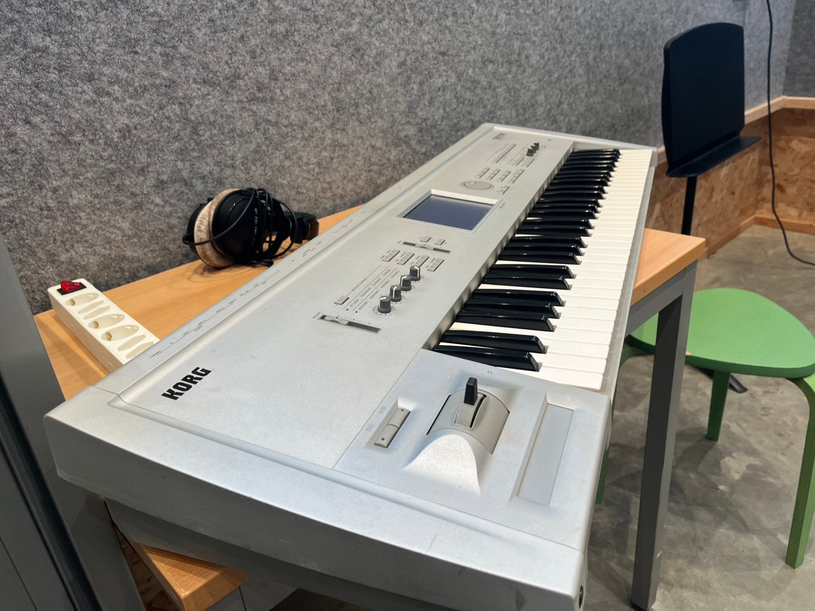 Korg Triton Classic 61, Ophalen, Korg, Met midi-aansluiting, 61 toetsen