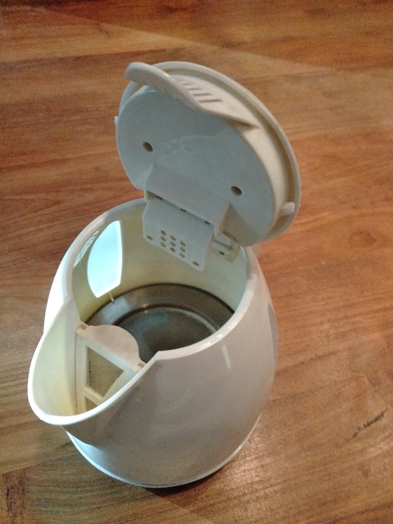 Vintage waterkoker, Witgoed en Apparatuur, Waterkokers, 1 tot 2 liter, Ophalen of Verzenden, Gebruikt