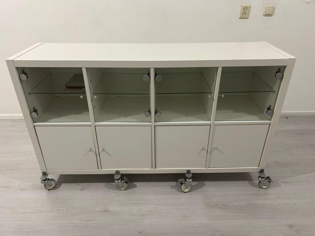 Vitrinekast / Dressoir te koop! Moet Snel Weg!, Ophalen, Gebruikt, Glas, 150 tot 200 cm