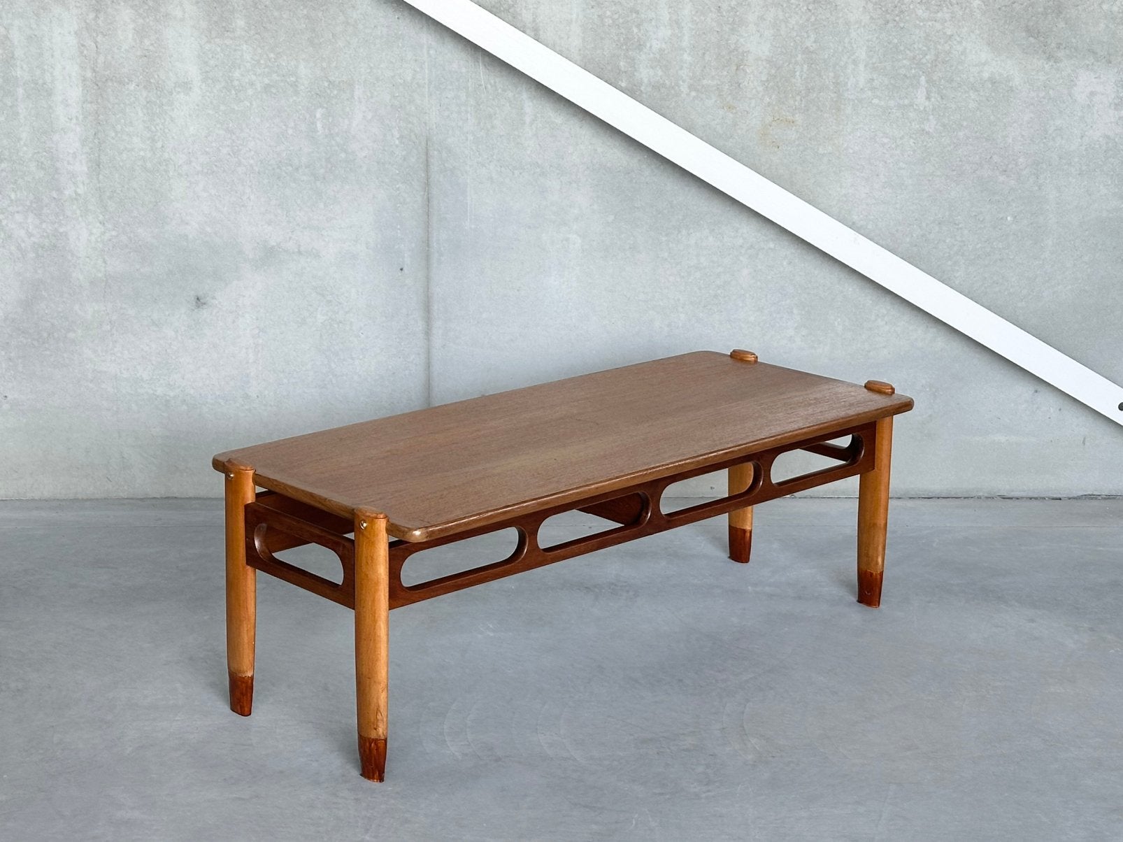 Vintage “Scanflex” coffeetable by William Watting, Ophalen