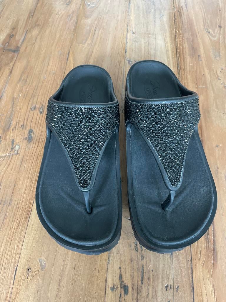 Skechers Archfit teenslippers zwart maat 39 z.g.a.n., Kleding | Dames, Schoenen, Slippers, Zwart, Ophalen of Verzenden, Zo goed als nieuw