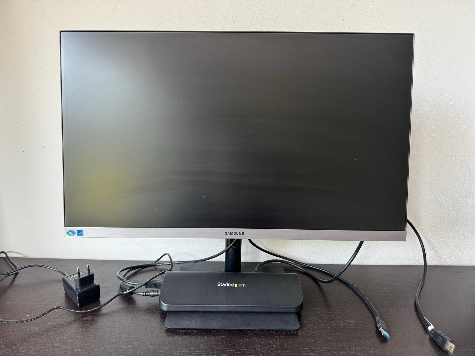 Samsung Monitor met StarTech Docking Station, Full HD, Zo goed als nieuw, DisplayPort, 60 Hz of minder