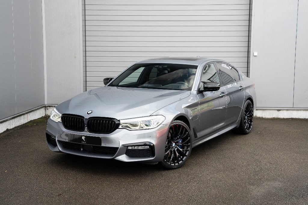 BMW 530e M Sport | PANO | NAPPA | ACC | HUD | 360 CAMERA, Auto's, Automaat, Achterwielaandrijving, 4 cilinders, 252 pk