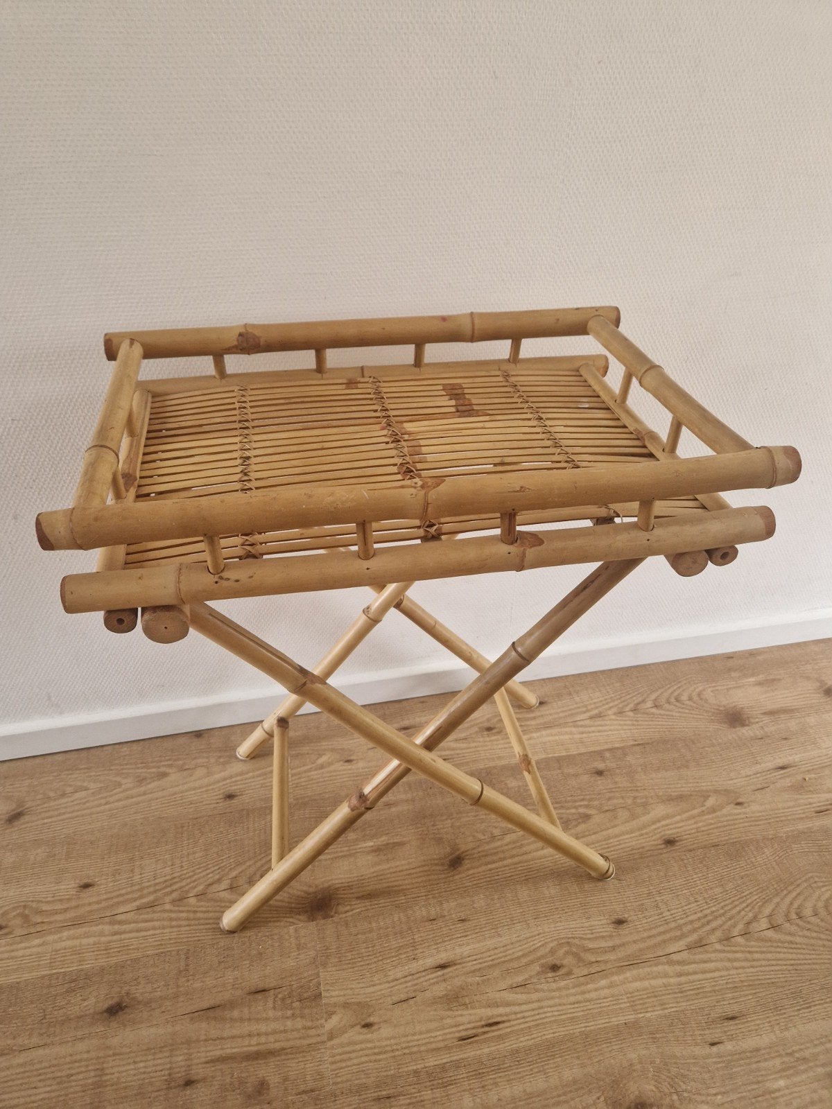 Bamboe bijzettafel, Huis en Inrichting, Ophalen, Zo goed als nieuw, Rechthoekig, Hout