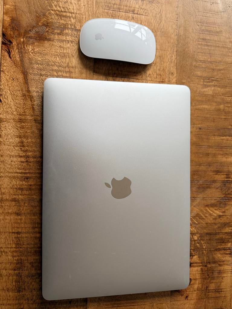 Apple MacBook Air 13 inch 2018 met Magic Mouse, Computers en Software, Apple Macbooks, Qwerty, 13 inch, Ophalen of Verzenden, Zo goed als nieuw
