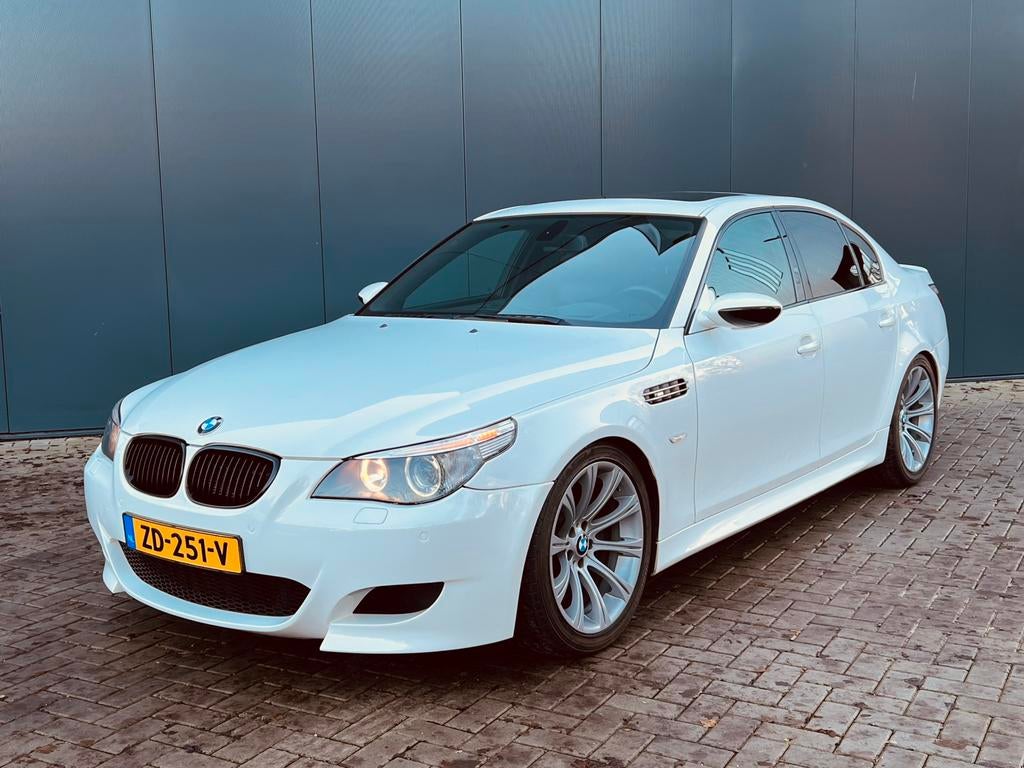 BMW M5, Auto's, BMW, Automaat, 1730 kg, Achterwielaandrijving, Zwart