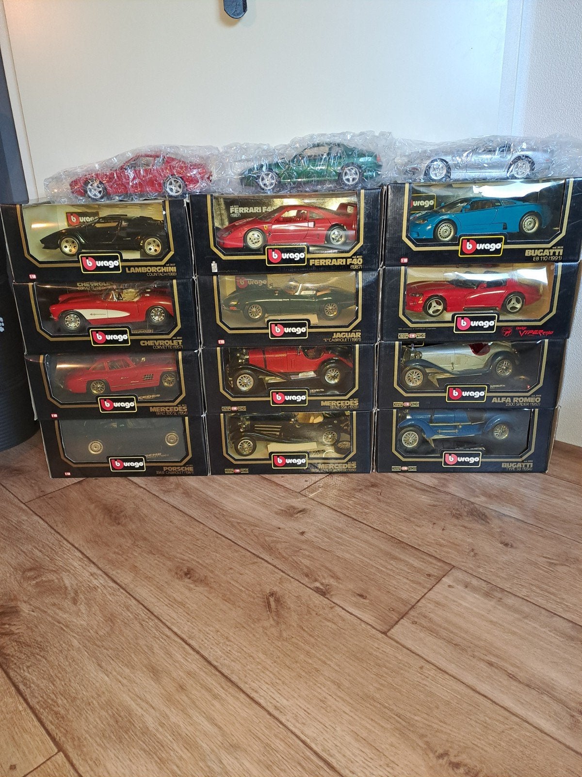 Div. Burago modellen .: F40, EB110,Countach,  mercedes div., Ophalen of Verzenden, Gebruikt, Auto, Bburago