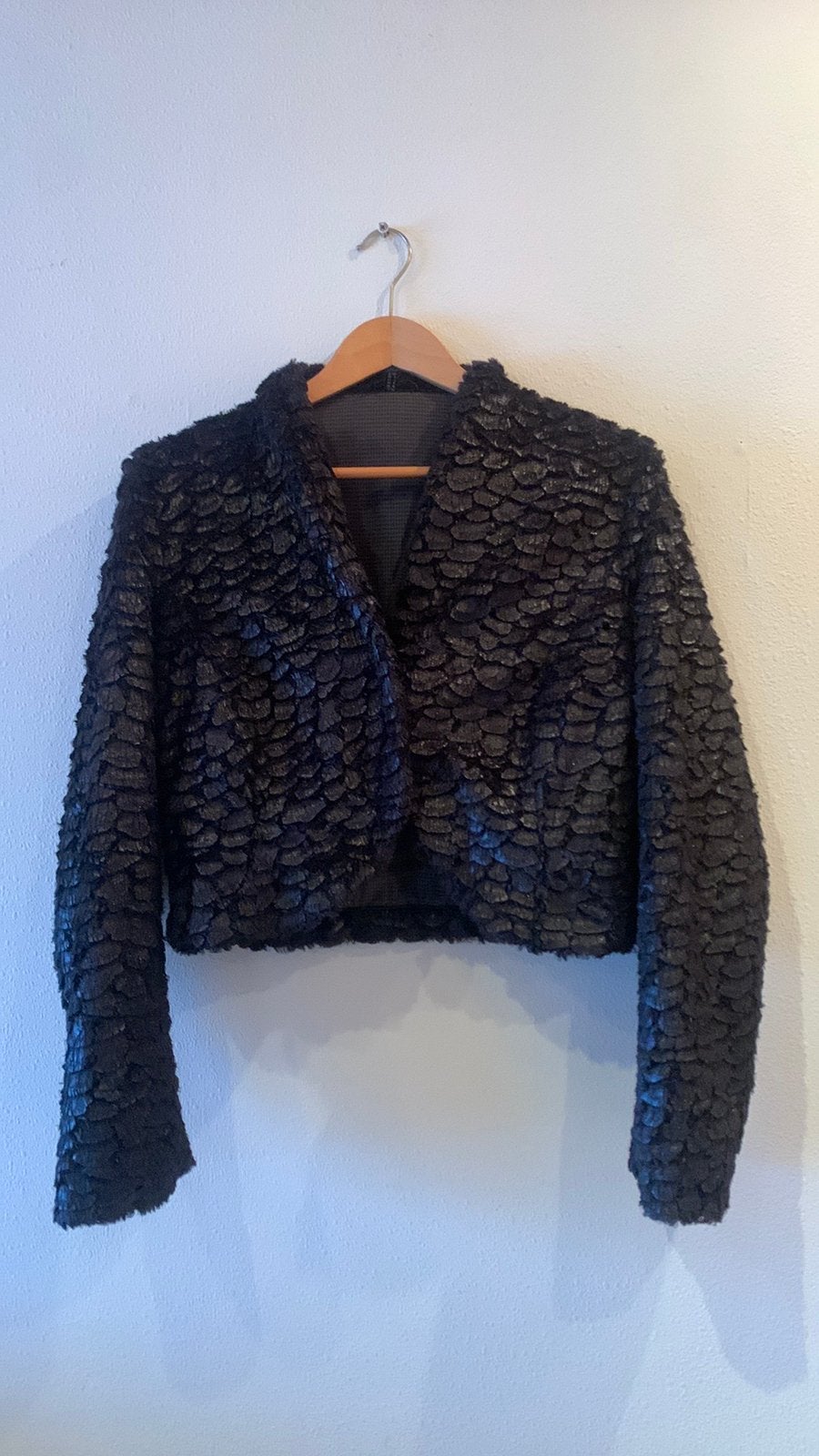 Zwarte gala bontjas fake fur diep zwart 42, Ophalen of Verzenden, Zo goed als nieuw, Maat 38/40 (M), Zwart