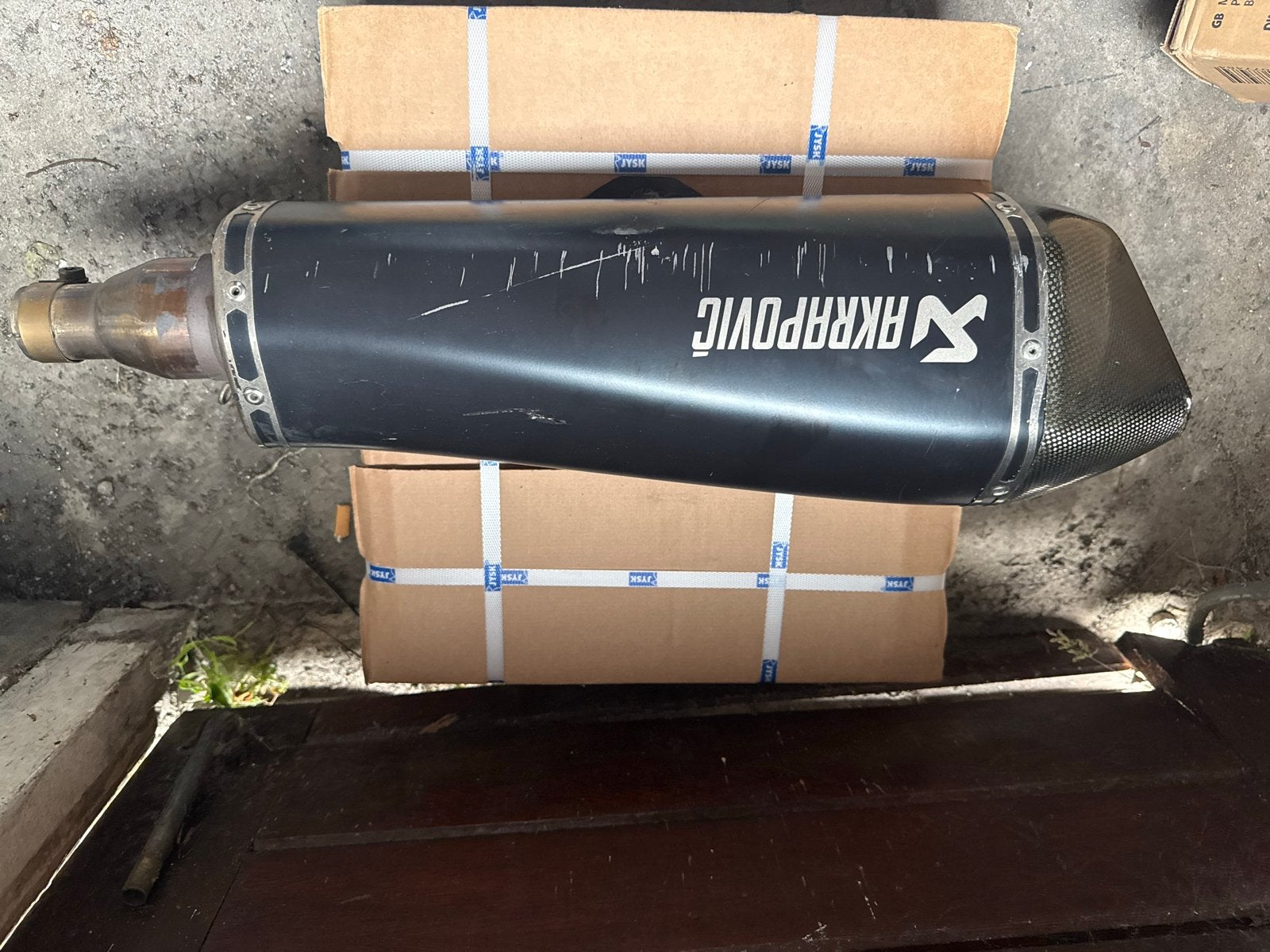 Akrapovic uitlaat voor Piaggio MP3 500 - Luid geluid lees bs, Ophalen of Verzenden, Gebruikt