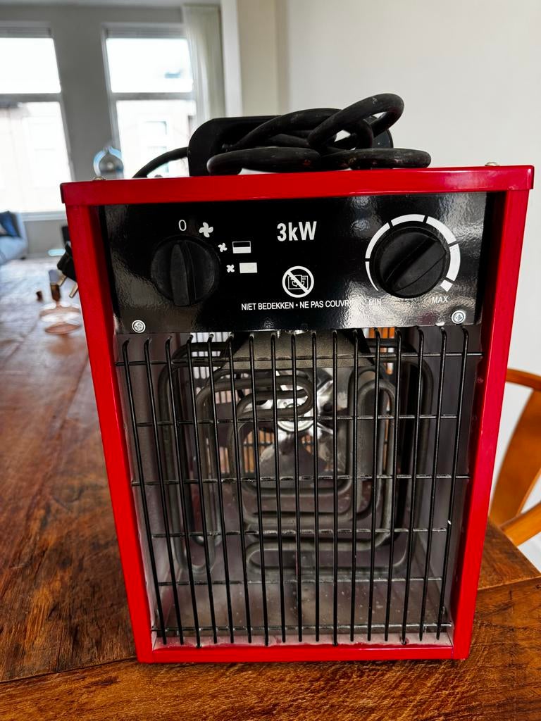 Krachtige Heater 3kW - Ideaal voor Verbouwingen, Doe-het-zelf en Verbouw, Verwarming en Radiatoren, Ophalen, Zo goed als nieuw