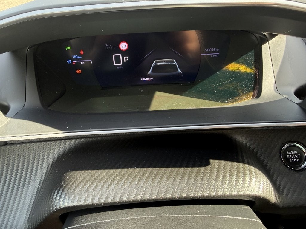Foto 13 van Peugeot 208 1.2 Hybr e-DCS6 GT pano automaat Apple Carplay