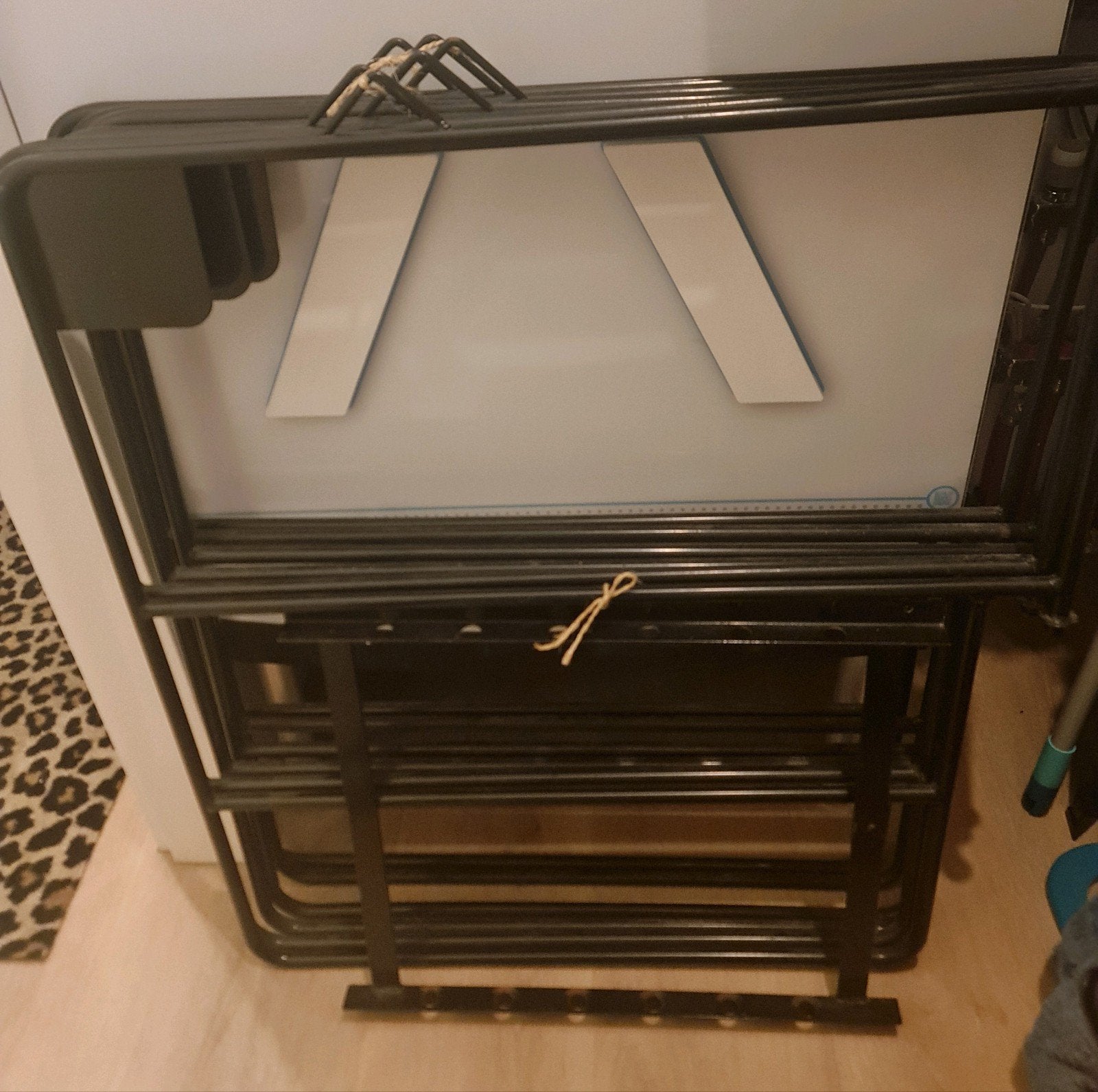 Dekenrek voor 6 dekens, Ophalen