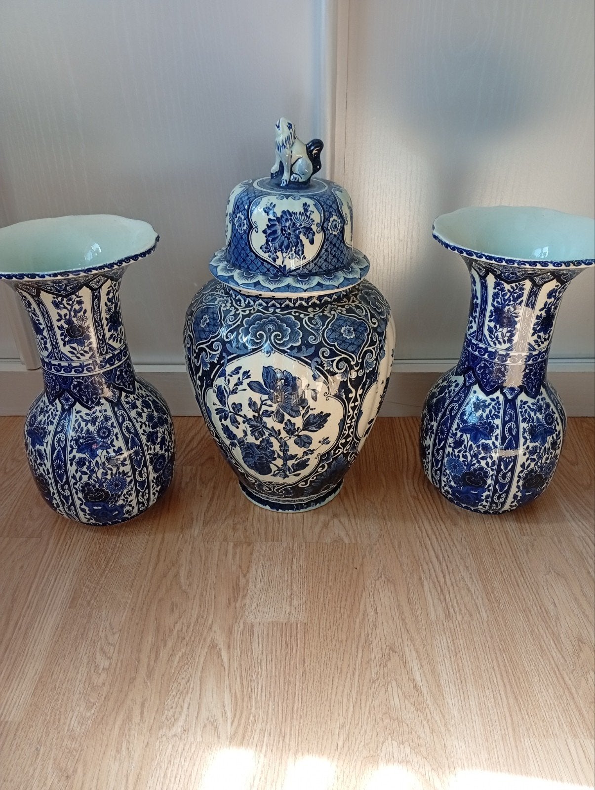 Prachtig Delfts Blauw Vazen Set - Grote Pot en Twee Vazen, Ophalen