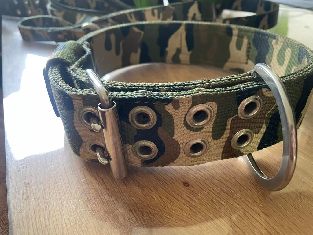 2x Hondenhalsband en 2x riem, Ophalen, Zo goed als nieuw
